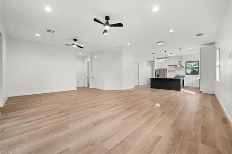 How Much Does Ceiling Fan Replacement Cost in Naples?